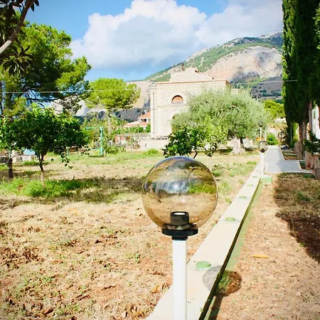 Al Tempio Della Pace Penzion Carini