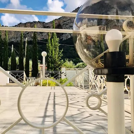 Al Tempio Della Pace * Carini