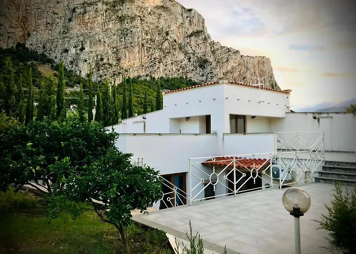 Al Tempio Della Pace